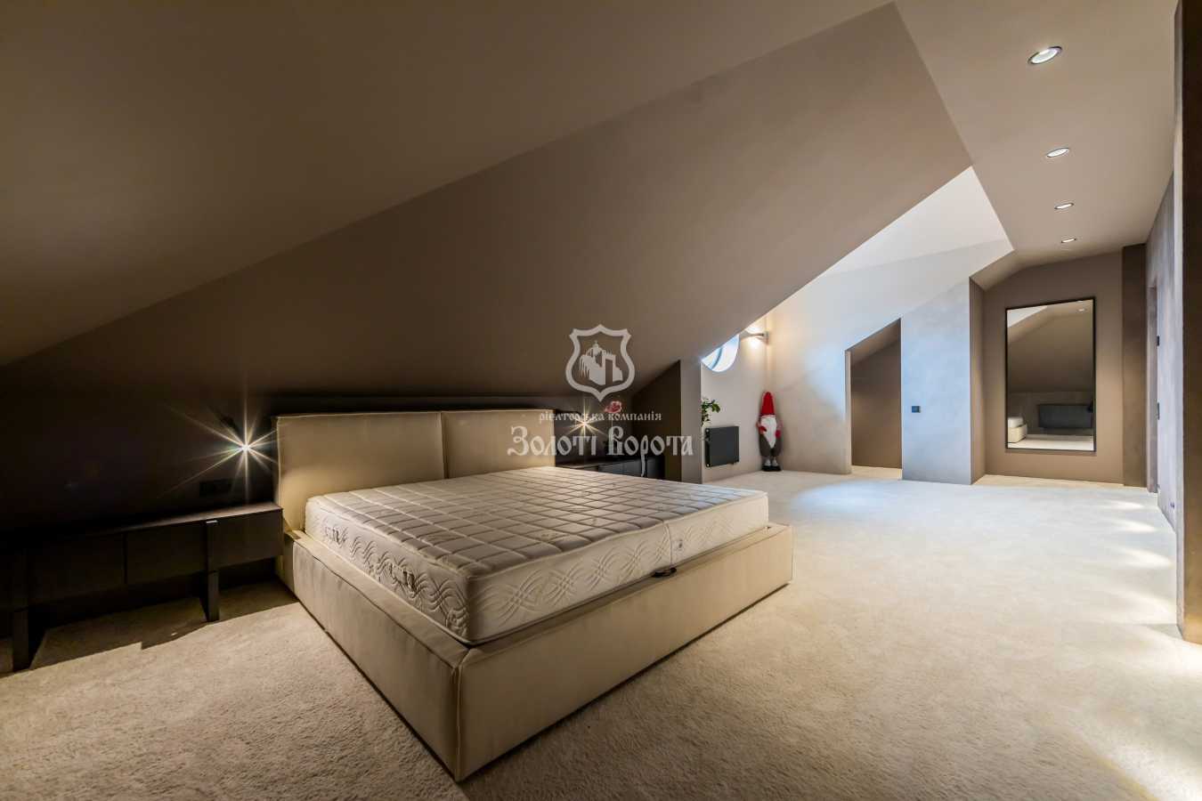 Продаж будинку 388 м², Південно-Українська, 16