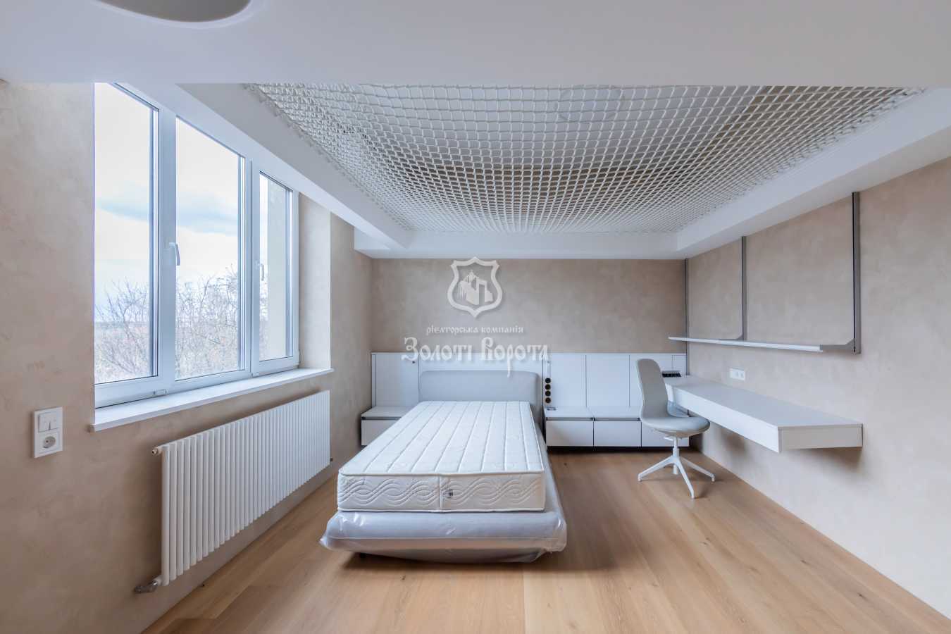 Продаж будинку 388 м², Південно-Українська, 16
