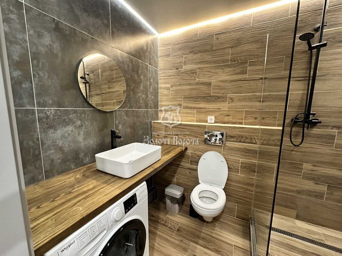 Продаж 2-кімнатної квартири 67 м², Софії Русової, 7а
