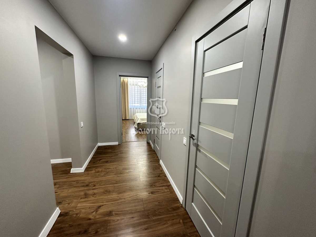 Продаж 2-кімнатної квартири 67 м², Софії Русової, 7а