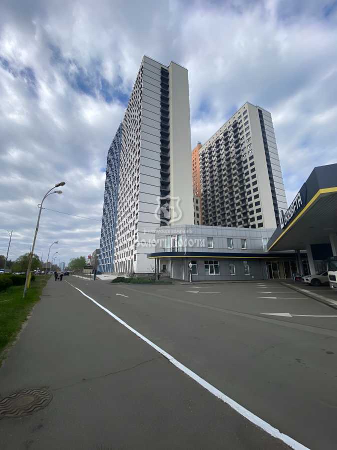 Продаж 1-кімнатної квартири 35 м², Крайня, 1