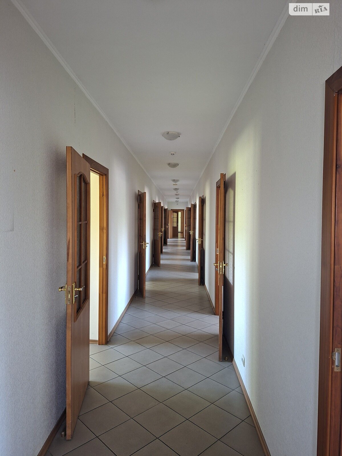Аренда офиса 296.7 м², Озерная ул.