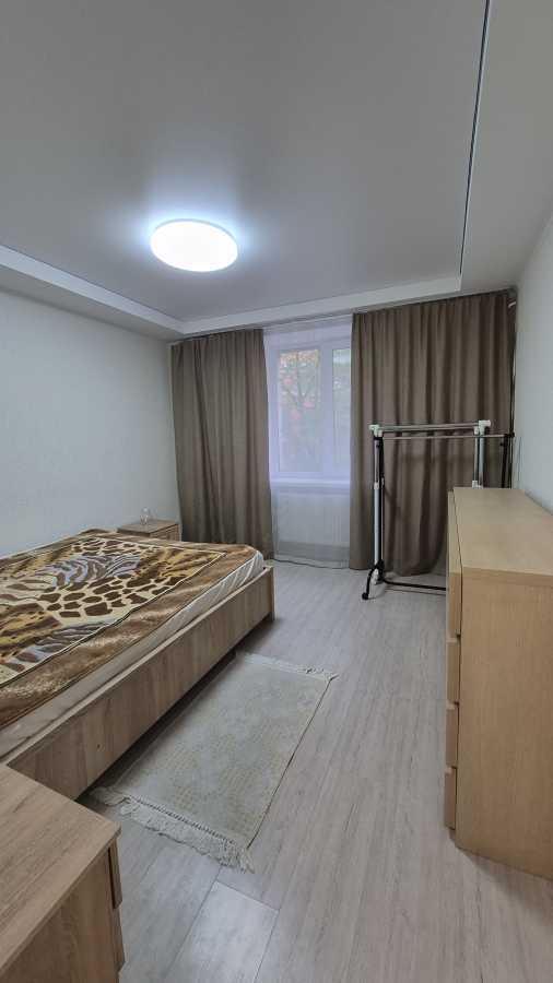 Продаж 2-кімнатної квартири 47 м², Дмитрівська вул., 96-98