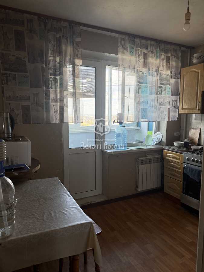 Продаж 3-кімнатної квартири 68.1 м², Зодчих вул., 44