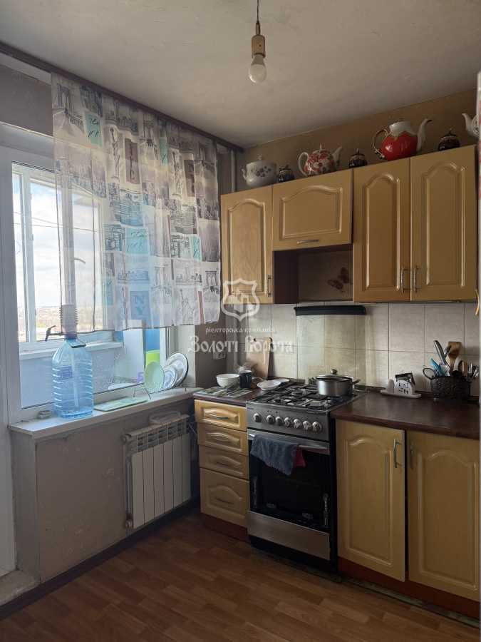 Продаж 3-кімнатної квартири 68.1 м², Зодчих вул., 44