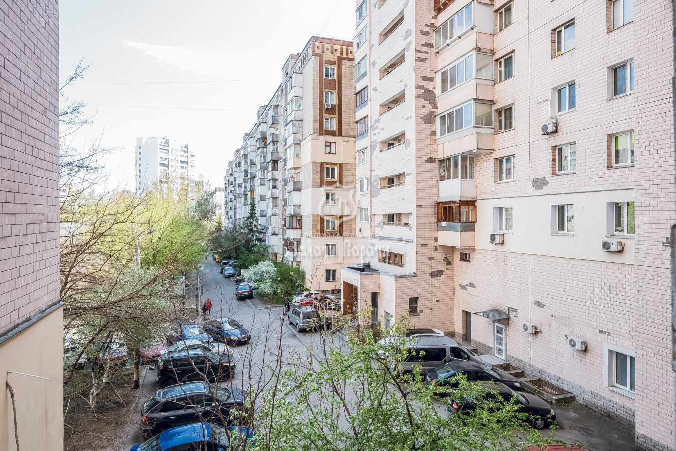 Продаж 3-кімнатної квартири 74 м², Харківське шосе, 49