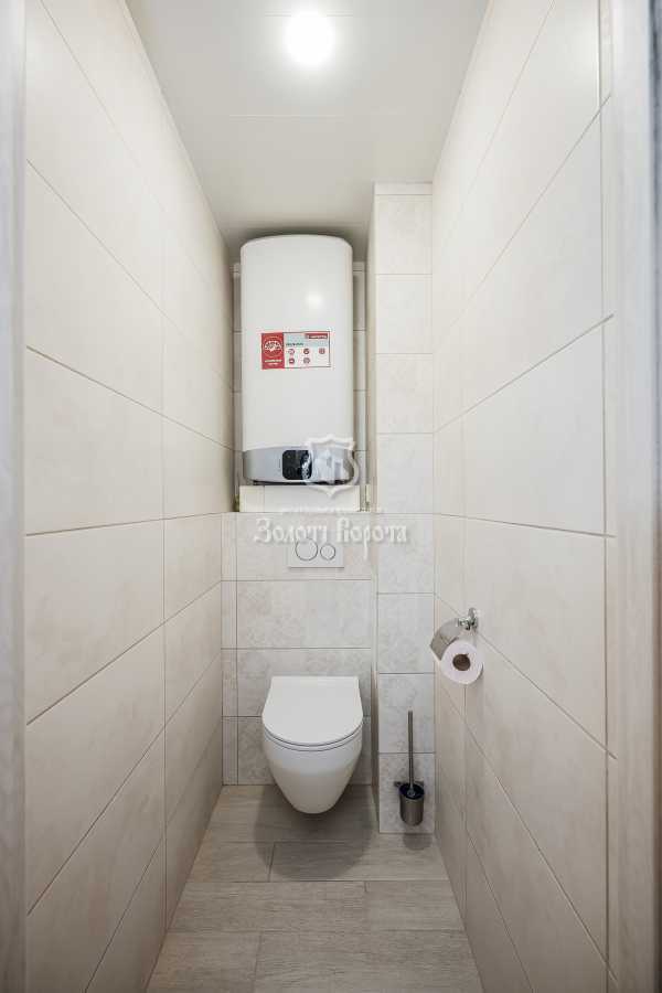 Продаж 3-кімнатної квартири 74 м², Харківське шосе, 49
