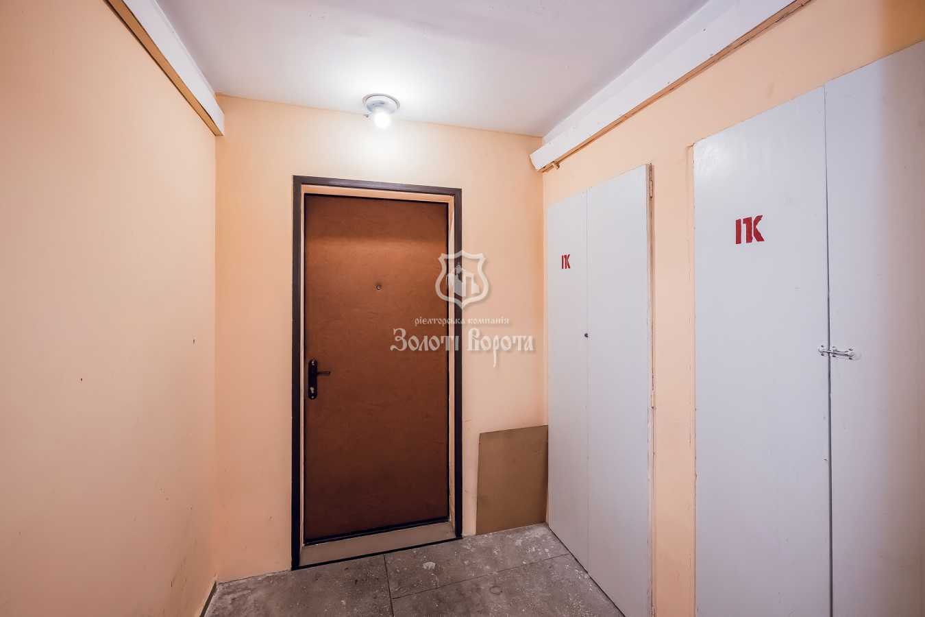 Продаж 3-кімнатної квартири 74 м², Харківське шосе, 49