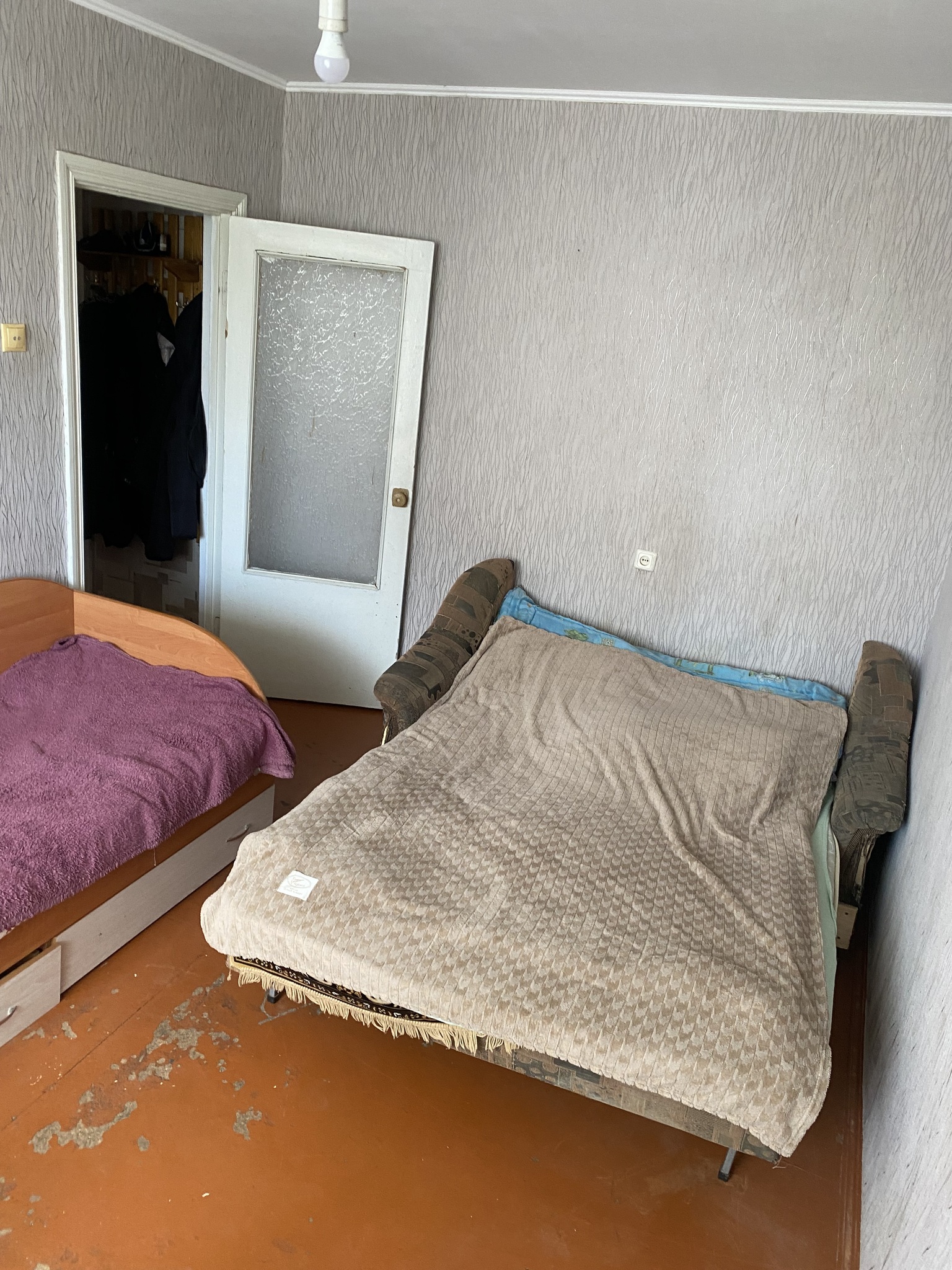 Продаж 2-кімнатної квартири 43.3 м²