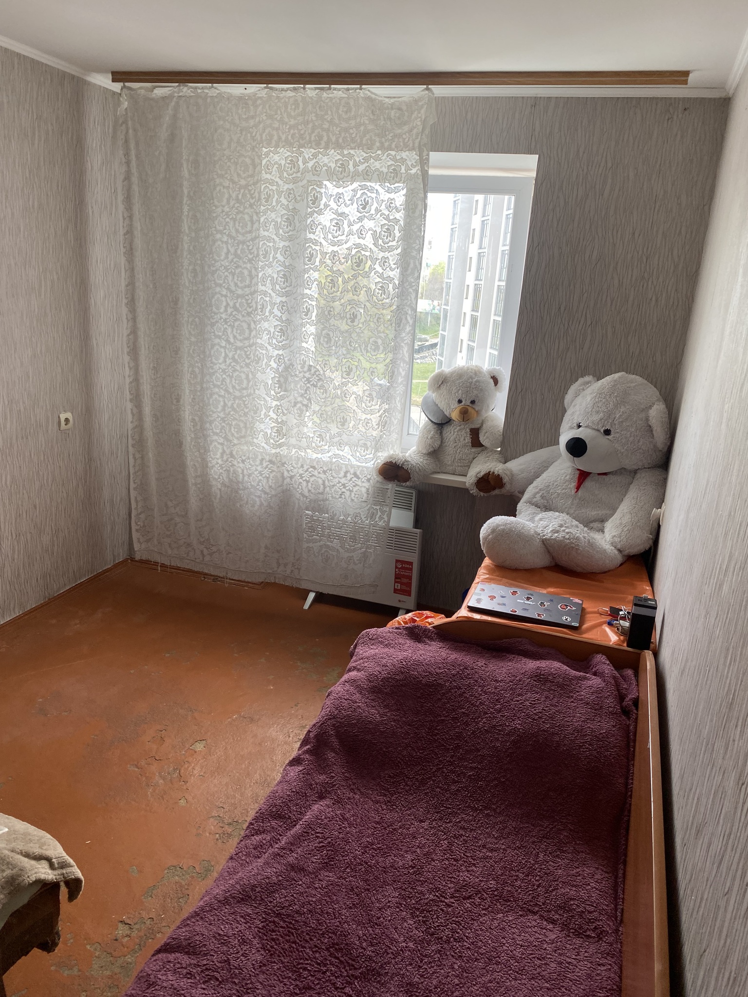 Продаж 2-кімнатної квартири 43.3 м²