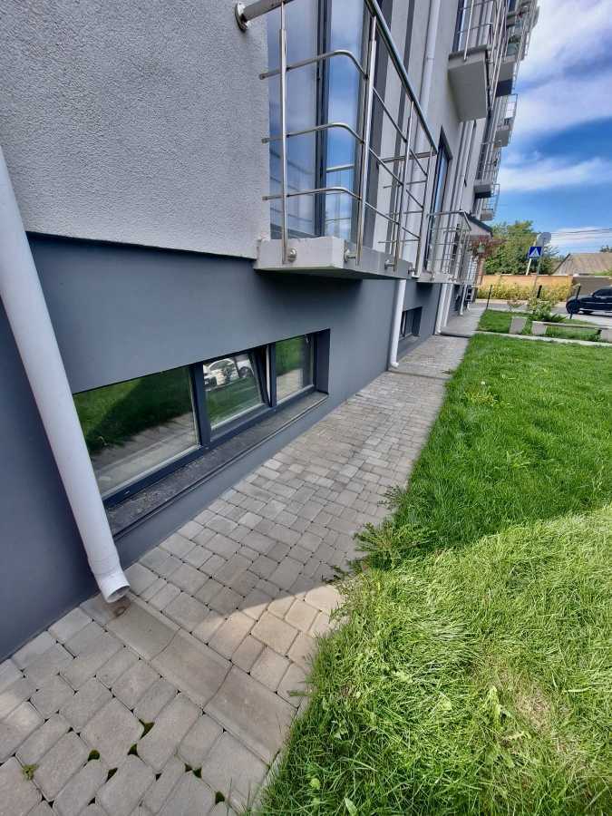 Продаж приміщення вільного призначення 62 м², Осіння вул., 71
