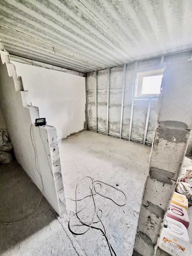 Продаж приміщення вільного призначення 62 м², Осіння вул., 71