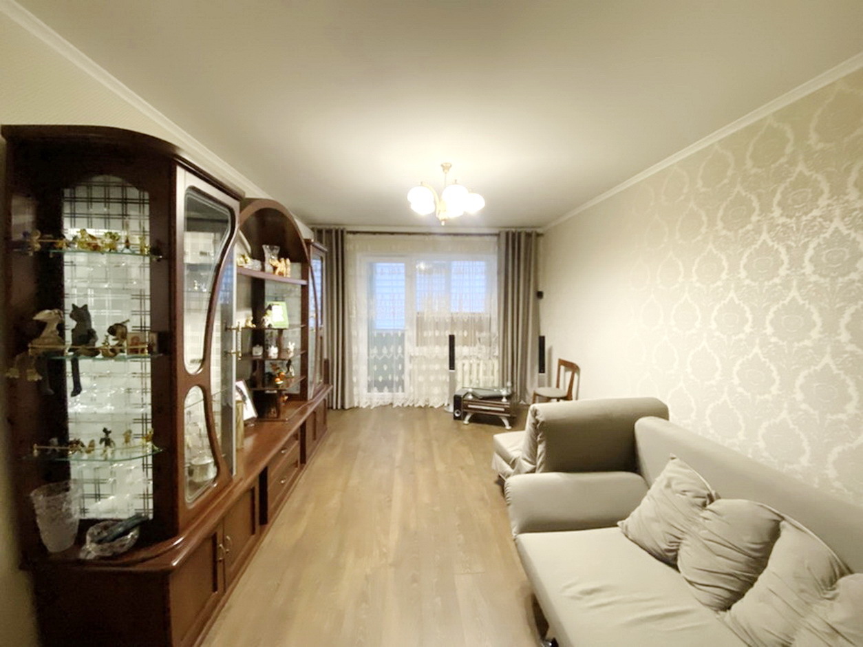 Продажа 2-комнатной квартиры 54 м², Озерная ул.