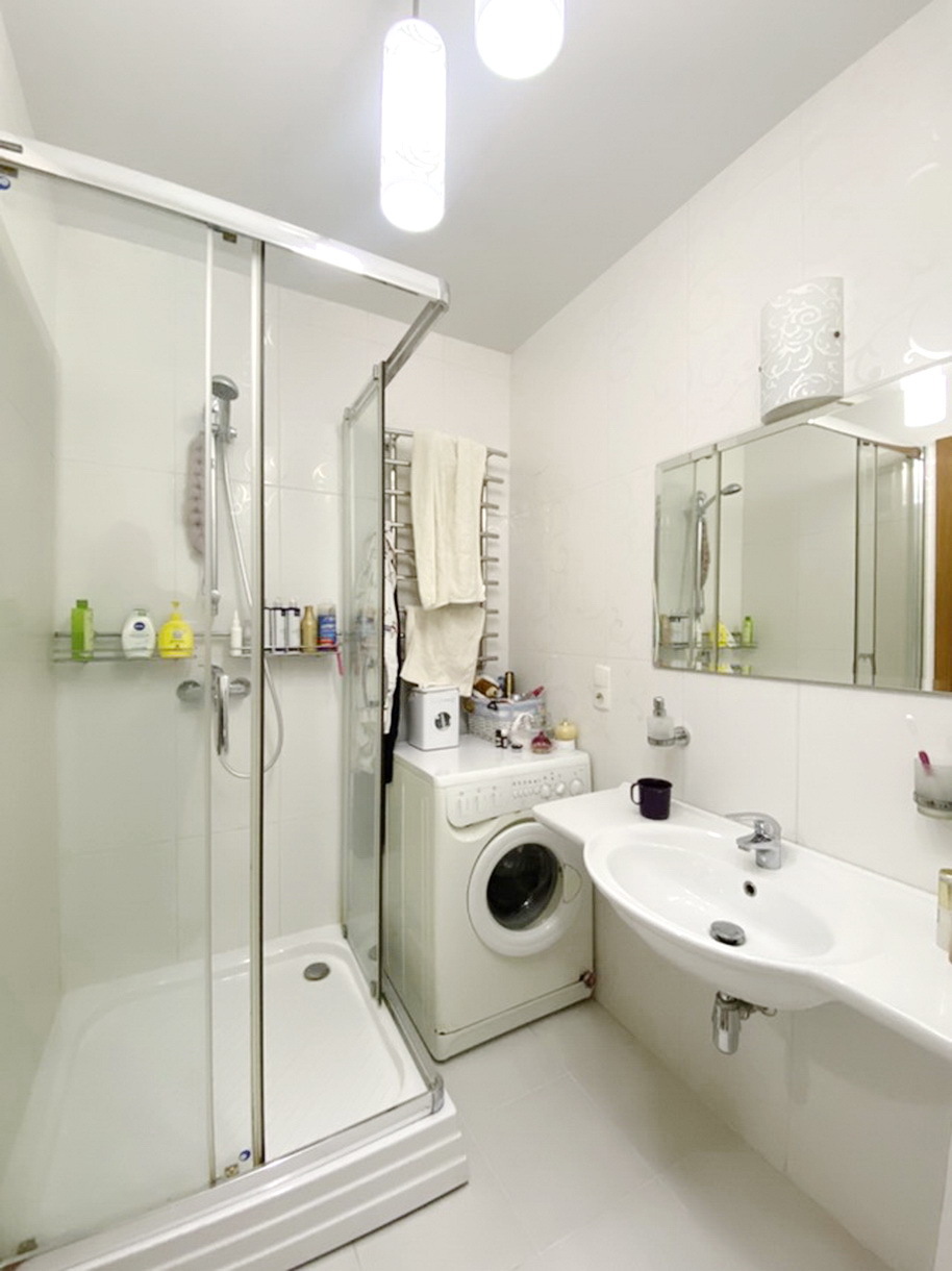 Продажа 2-комнатной квартиры 54 м², Озерная ул.