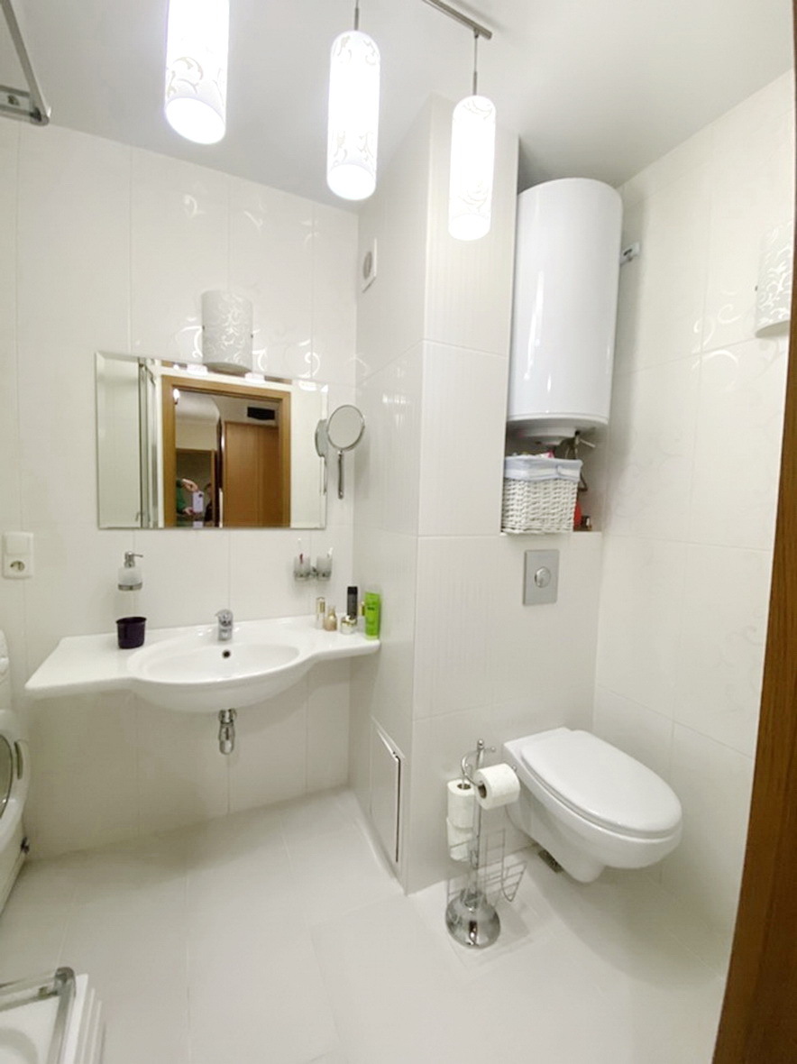 Продажа 2-комнатной квартиры 54 м², Озерная ул.