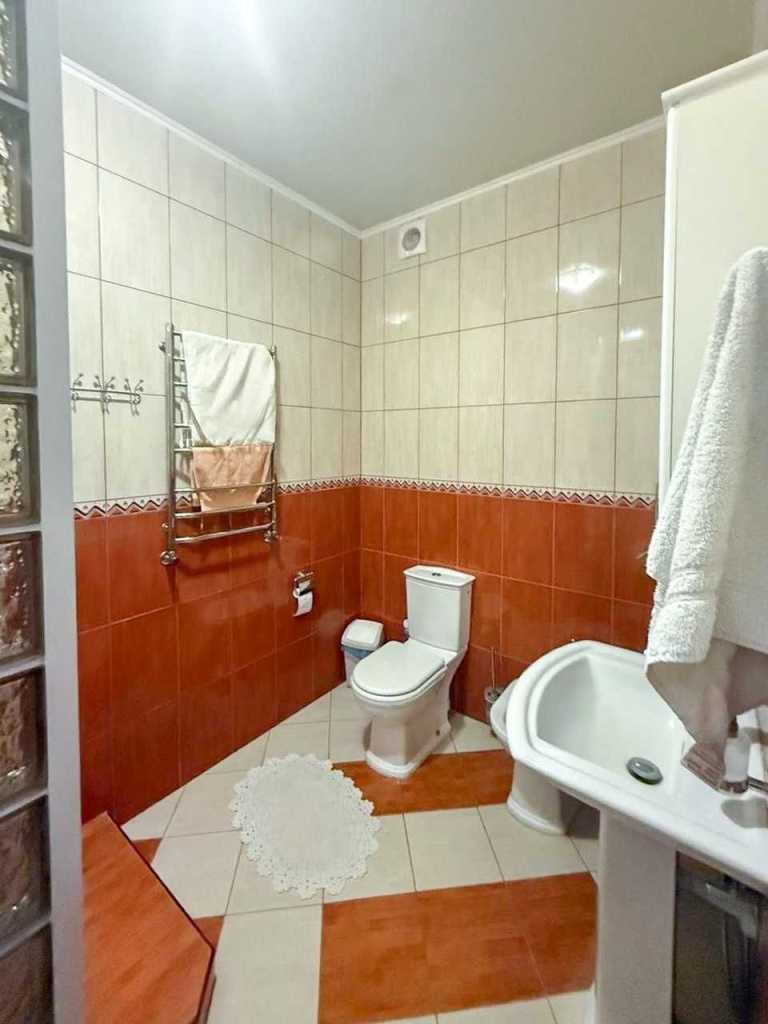 Продаж 5-кімнатної квартири 195 м², Столична, 3