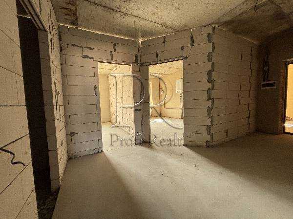 Продаж 2-кімнатної квартири 78 м², Тарасівська вул., 1