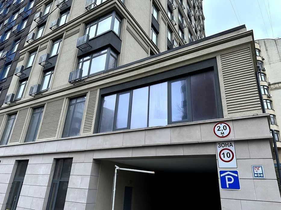 Продаж 3-кімнатної квартири 126 м², Річна вул., 4