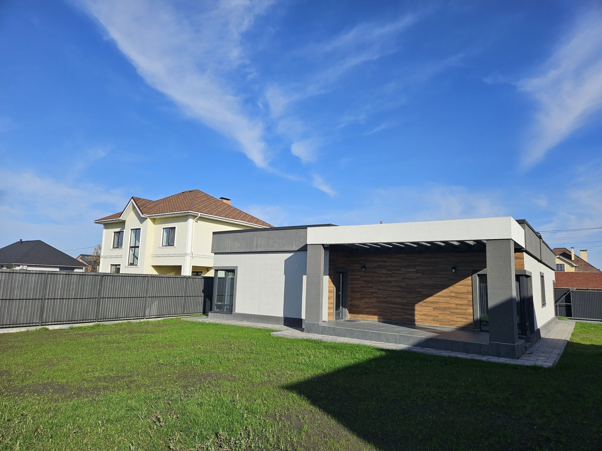 Продаж будинку 155 м², Озерна вул.