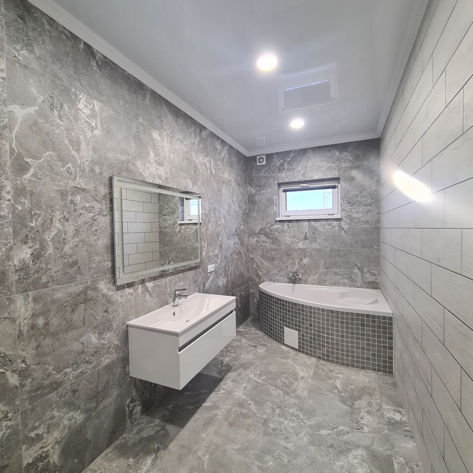Продаж будинку 155 м², Озерна вул.