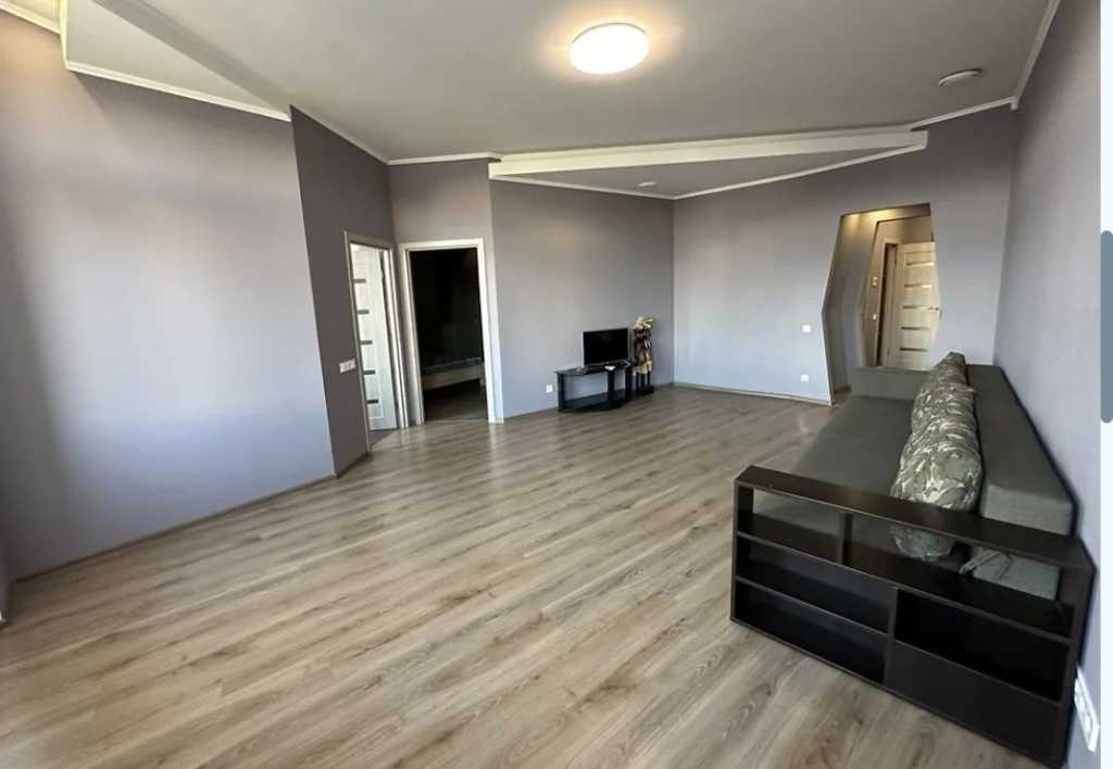 Продажа 3-комнатной квартиры 95 м², Дмитрия Яворницкого просп., 72А