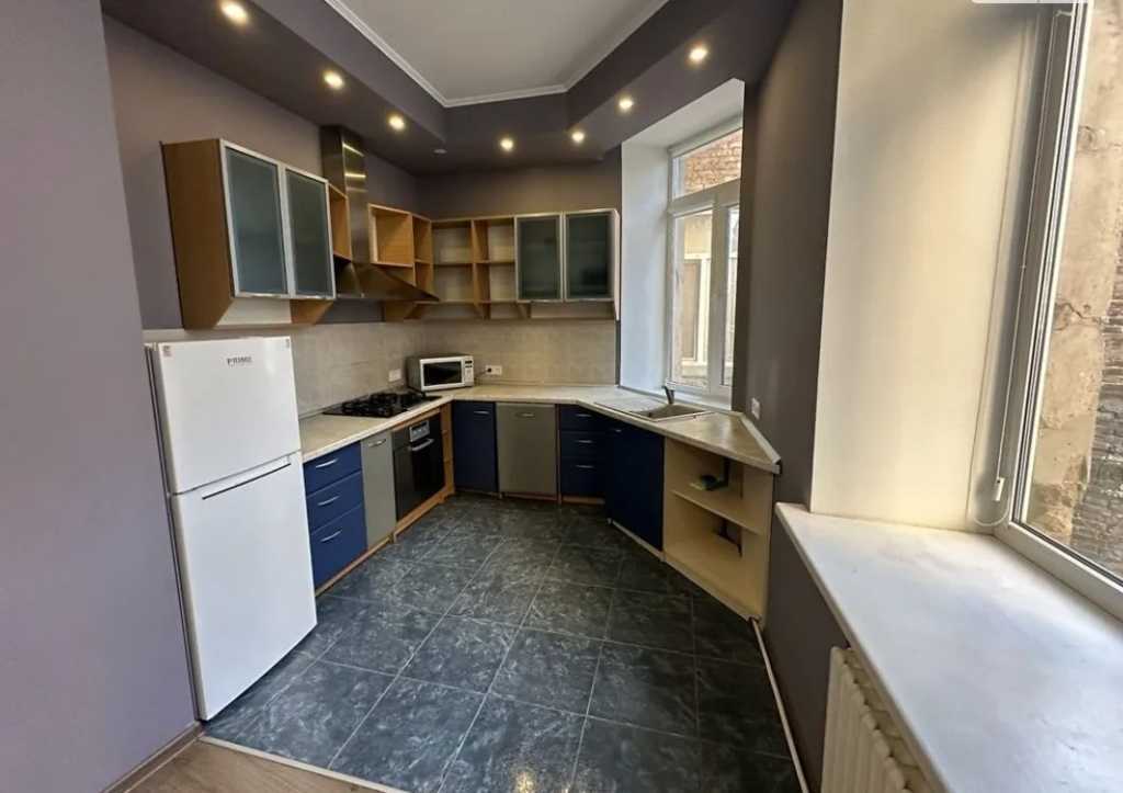 Продажа 3-комнатной квартиры 95 м², Дмитрия Яворницкого просп., 72А