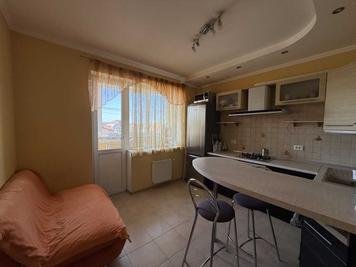 Аренда 1-комнатной квартиры 50 м², Симоненко ул., 4