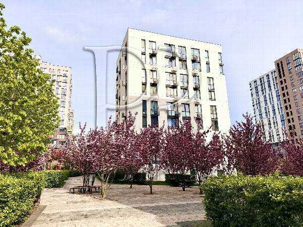 Продажа 3-комнатной квартиры 118 м², Салютная ул., 2