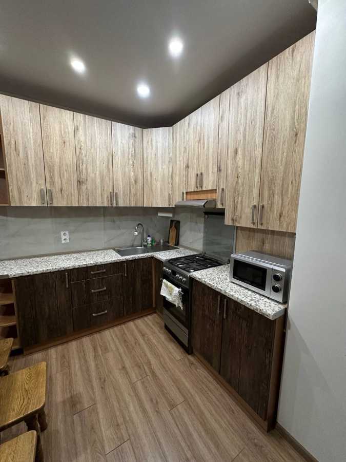 Продаж 1-кімнатної квартири 43 м², Героїв Небесної Сотні просп., 26/9