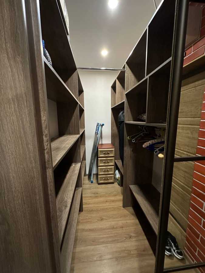 Продаж 1-кімнатної квартири 43 м², Героїв Небесної Сотні просп., 26/9