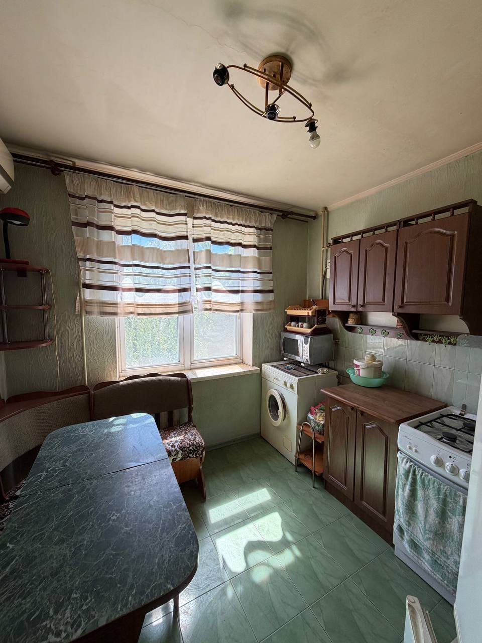 Оренда 1-кімнатної квартири 38 м², Петрова Генерала вул., 22А
