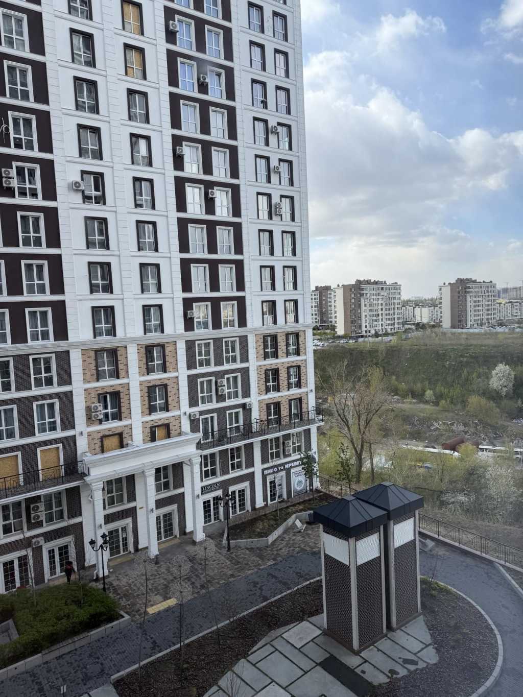 Продажа 1-комнатной квартиры 41.5 м², Михаила Максимовича ул., 26Д