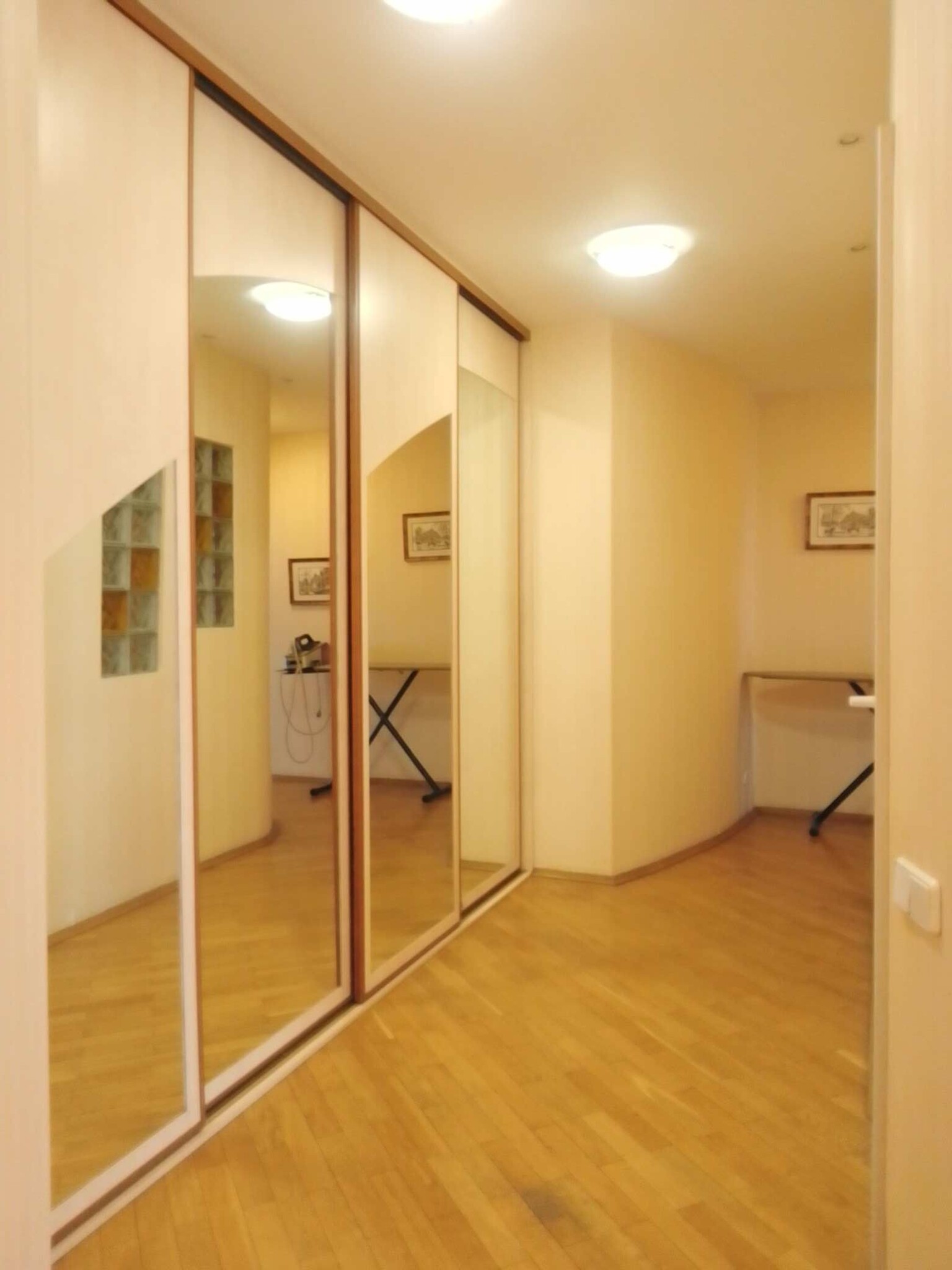 Продажа 3-комнатной квартиры 96 м², Волгоградская ул., 9А