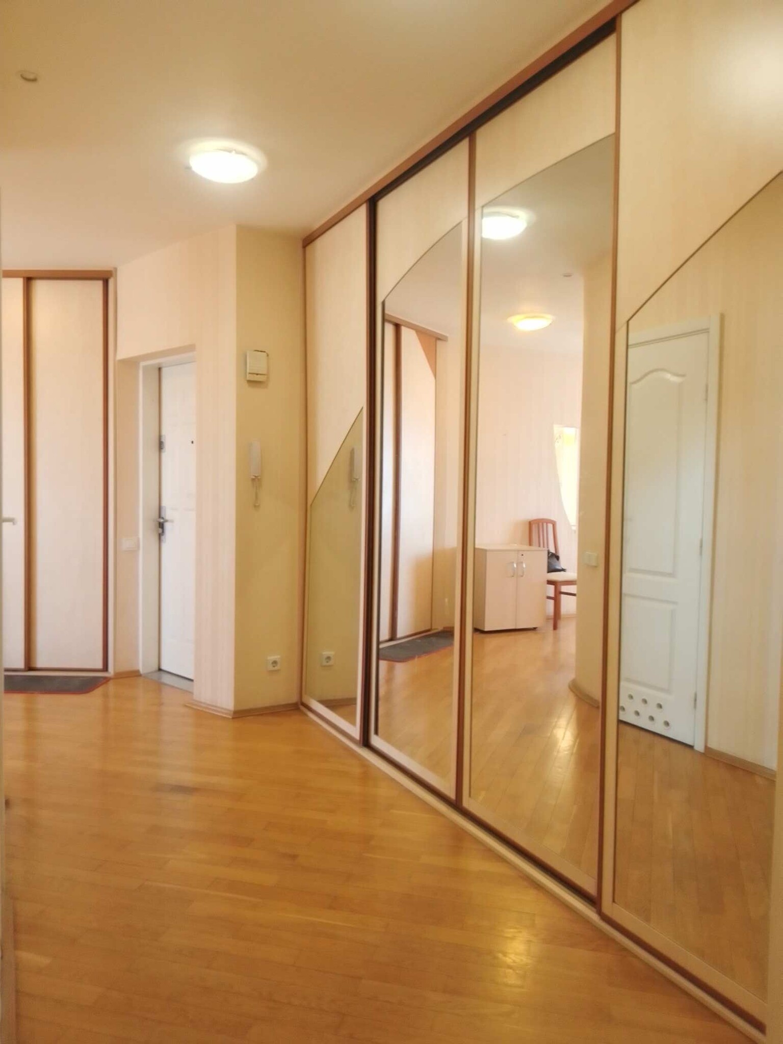 Продажа 3-комнатной квартиры 96 м², Волгоградская ул., 9А