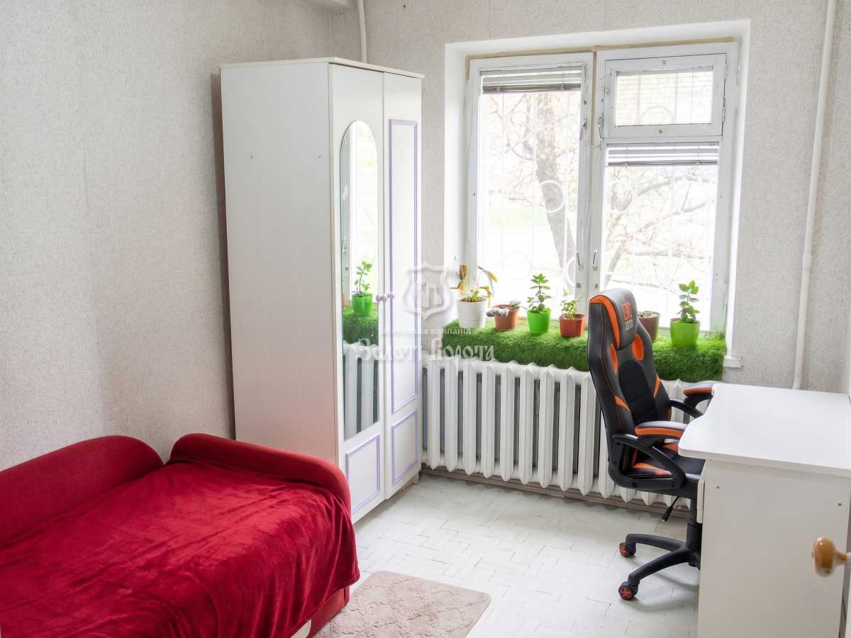 Продажа 3-комнатной квартиры 48.9 м², Соборности просп., 1А