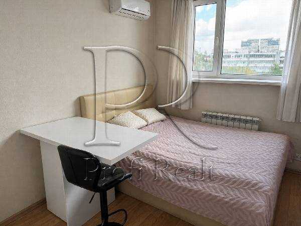 Продаж 1-кімнатної квартири 17 м², Машинобудівна вул., 41