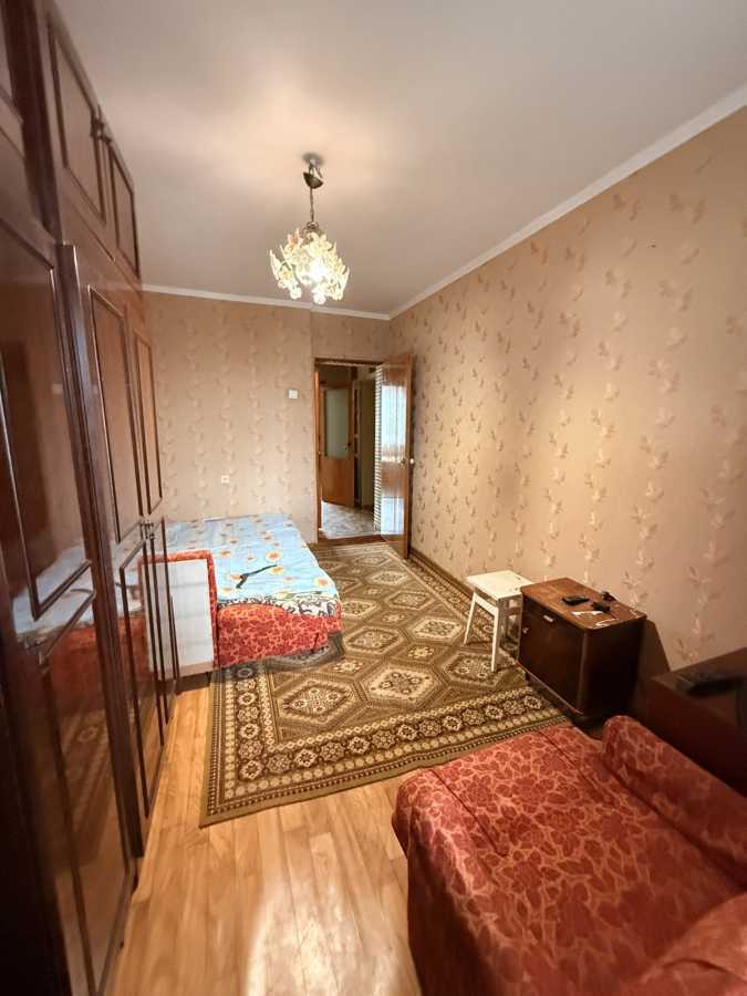 Продаж 3-кімнатної квартири 67 м², Ильичевская вул., Александрийская, 18А