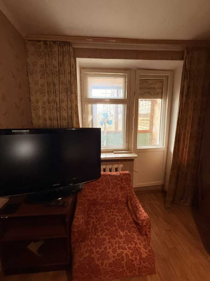 Продаж 3-кімнатної квартири 67 м², Ильичевская вул., Александрийская, 18А