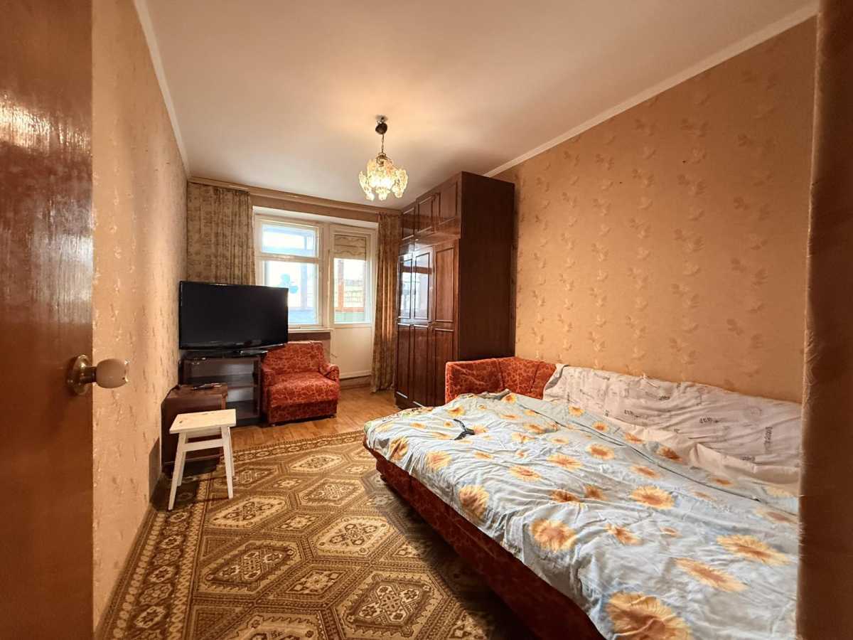 Продаж 3-кімнатної квартири 67 м², Ильичевская вул., Александрийская, 18А