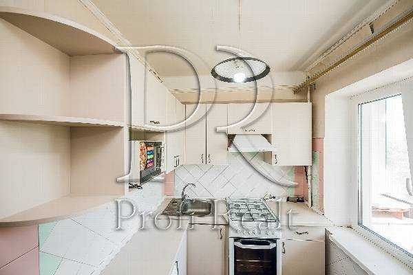 Продаж 1-кімнатної квартири 32 м², Парково-Сирецька вул., 21