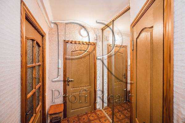 Продаж 1-кімнатної квартири 32 м², Парково-Сирецька вул., 21