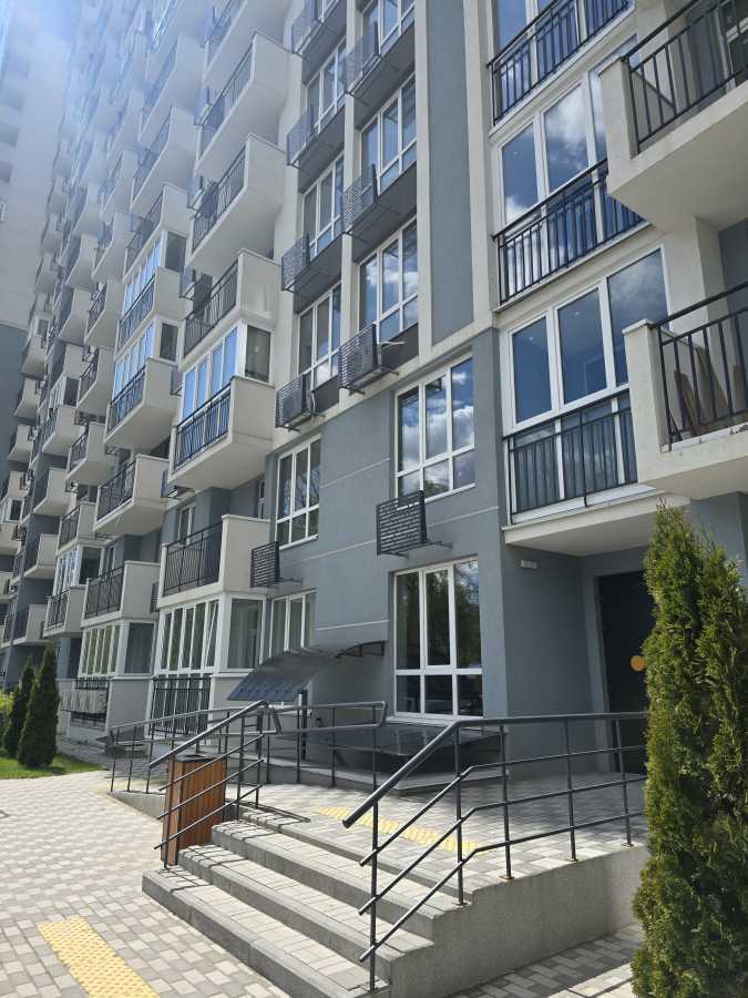 Продаж 1-кімнатної квартири 40 м², Майкопська вул., 5