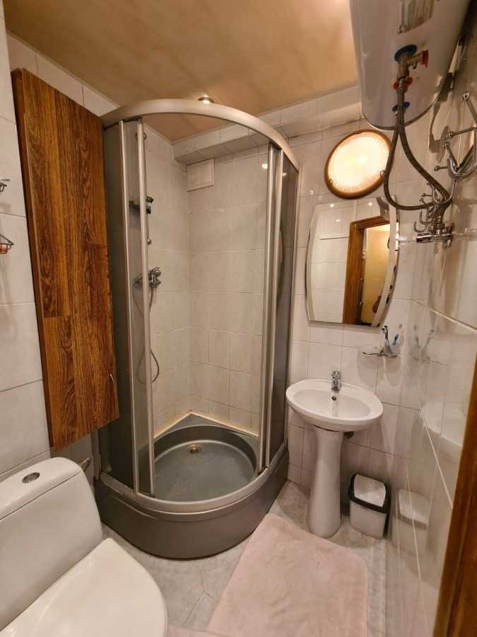 Продаж 2-кімнатної квартири 46 м², Михайла Донця вул., 27А
