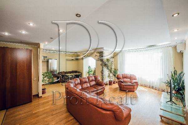 Продаж 2-кімнатної квартири 77 м², Петра Григоренка просп., 1Б