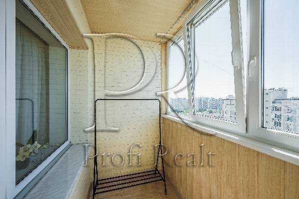 Продаж 2-кімнатної квартири 77 м², Петра Григоренка просп., 1Б