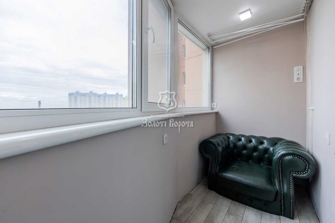 Продаж 1-кімнатної квартири 39.7 м², Доківська вул., 10к4