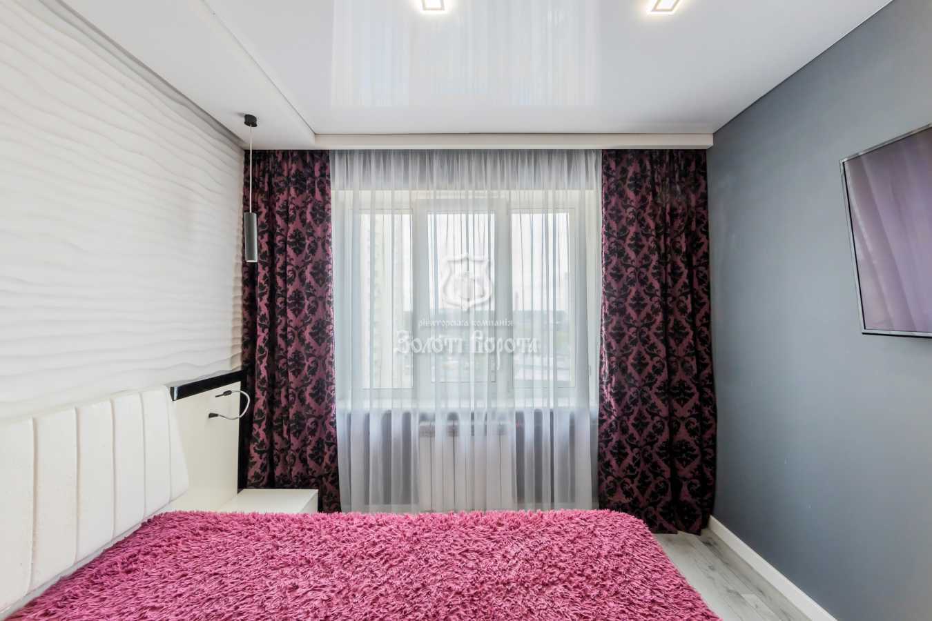 Продаж 1-кімнатної квартири 39.7 м², Доківська вул., 10к4