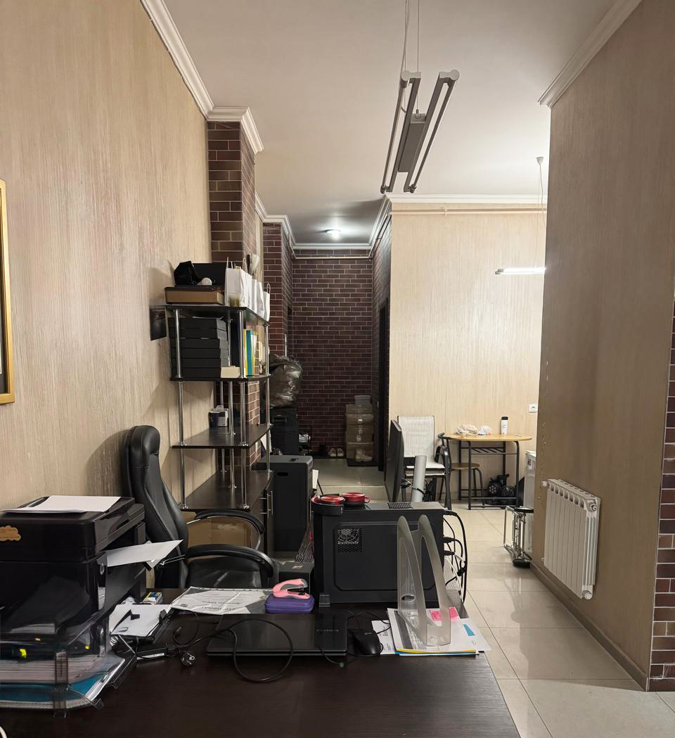 Продаж 2-кімнатної квартири 70 м², Межигірська вул., 32