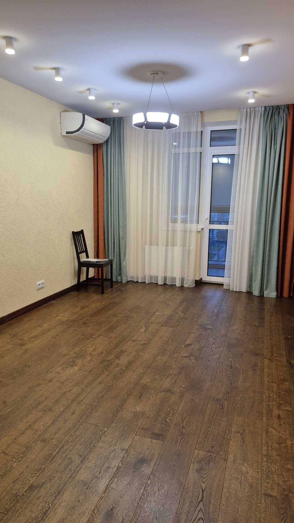 Продаж 3-кімнатної квартири 105 м², Метрологічна вул., 10б