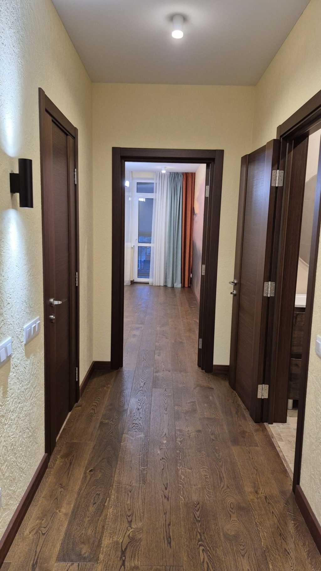 Продаж 3-кімнатної квартири 105 м², Метрологічна вул., 10б